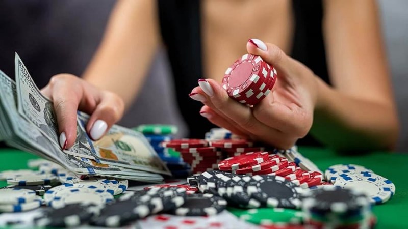 Đánh giá nhà cái uy tín về poker ra sao
